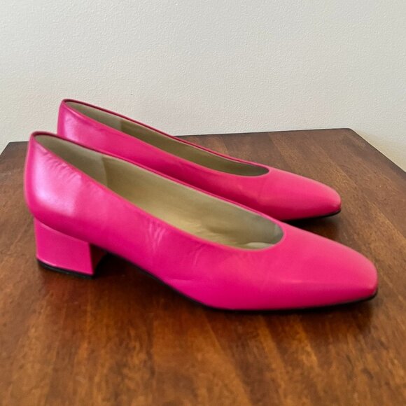 Liz Claiborne Shoes - Liz Claiborne Pink Leather Heels